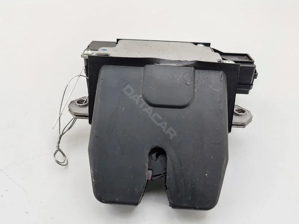 Замок крышки багажника 3M51R442A66CA