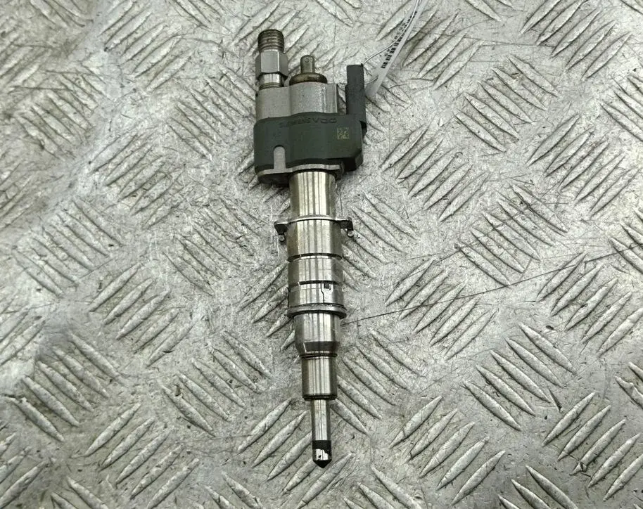 Форсунки 7589048