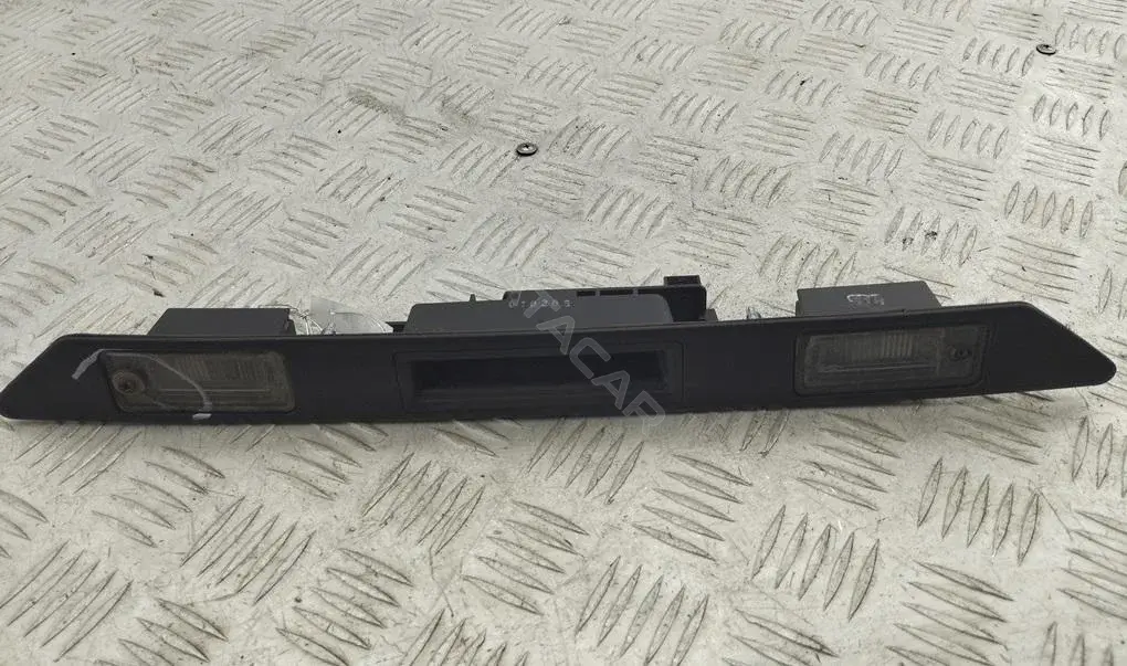 Фонарь подсветки номерного знака 8P4827574