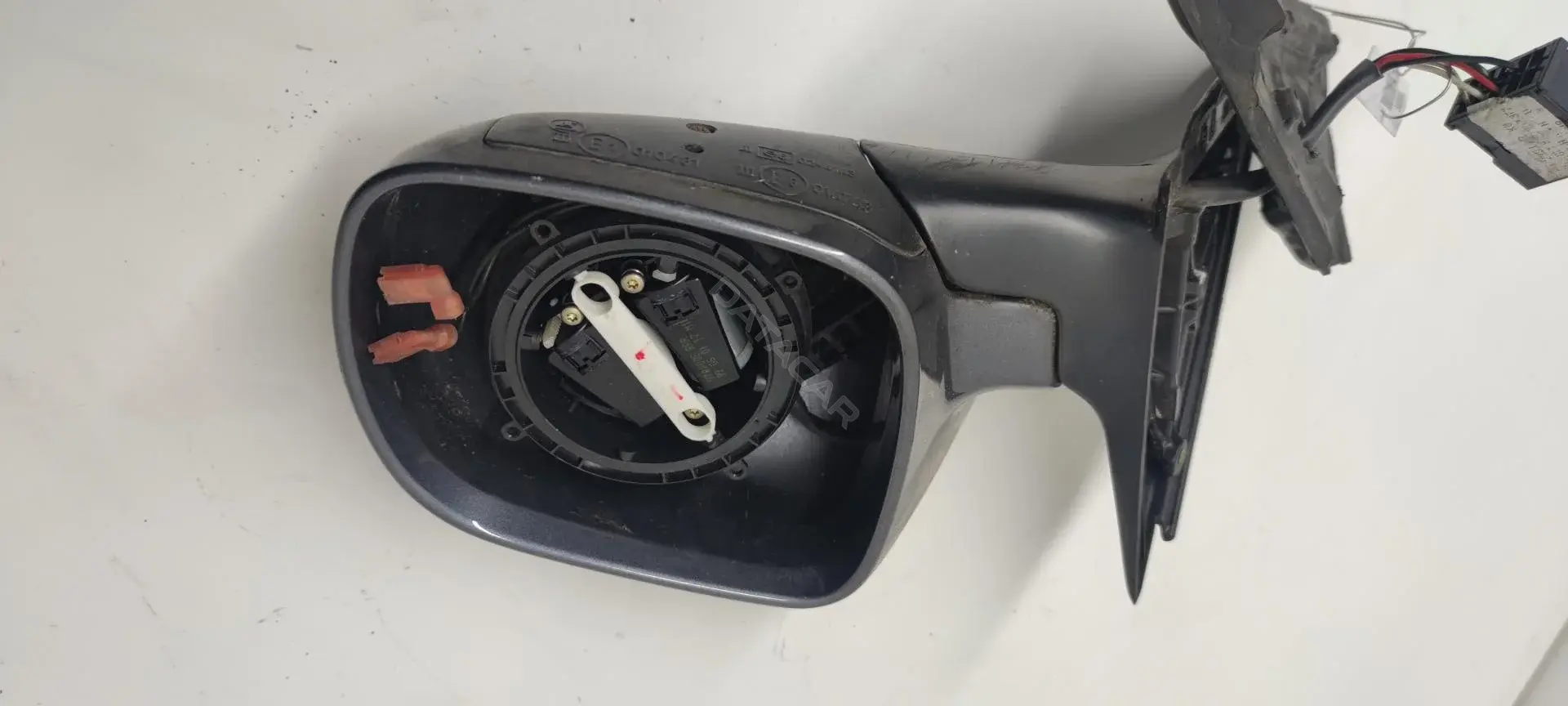 Наружное зеркало 8L0837898A