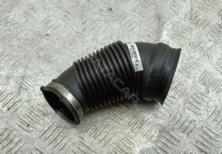 Патрубок воздушный 4F0129615G