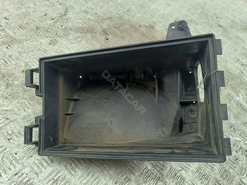 Корпус воздушного фильтра 2W939A612AF