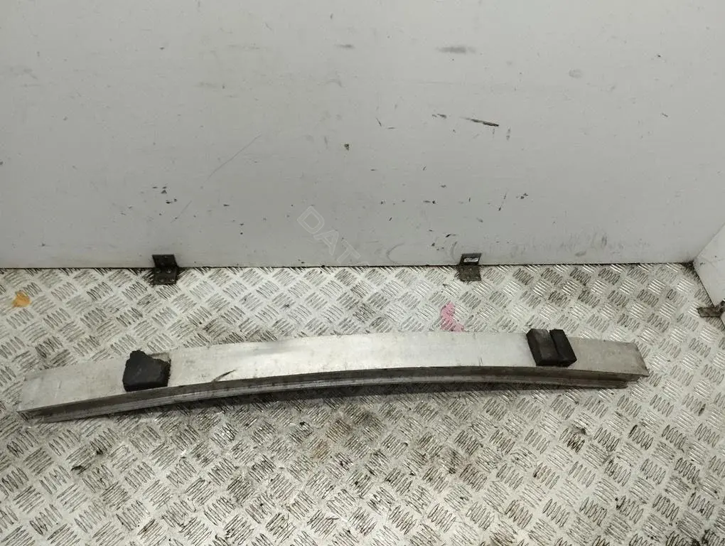Усилитель бампера 8L0807109