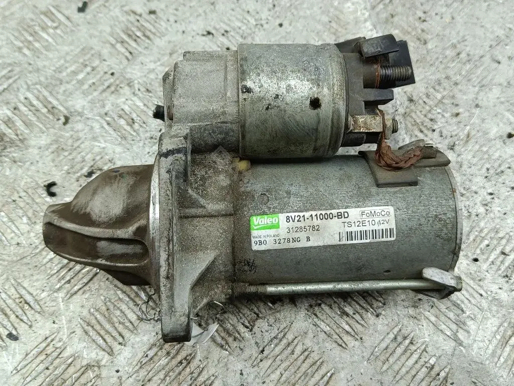 Стартер 8V211000BD