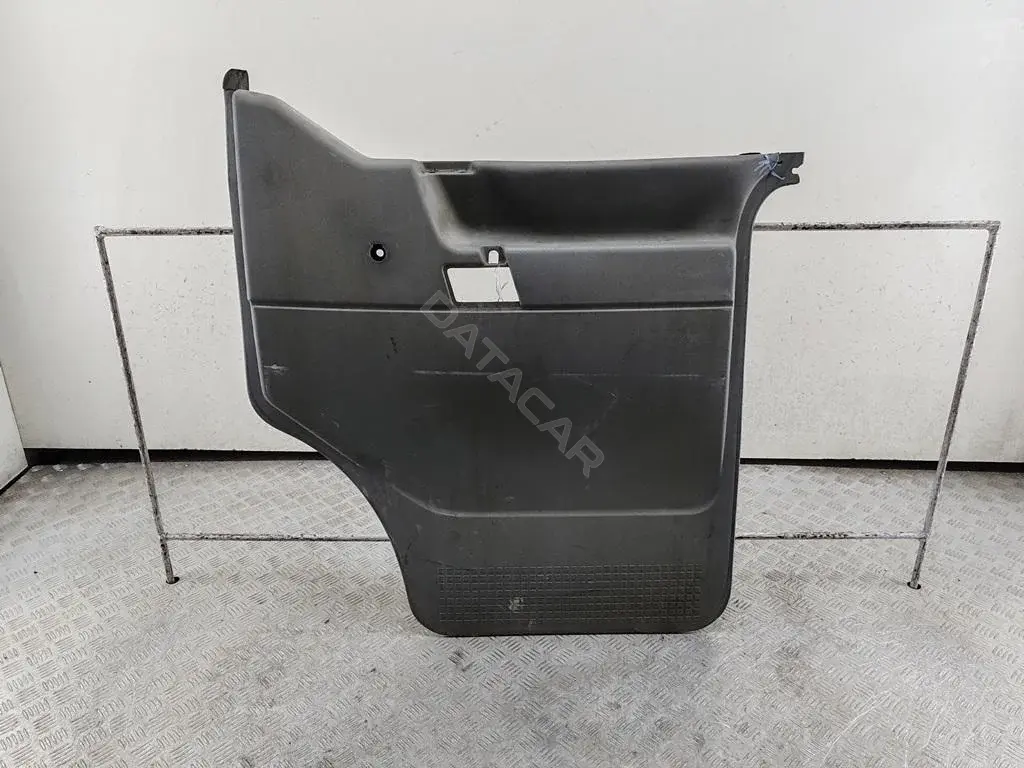 Дверная карта 701867106KD