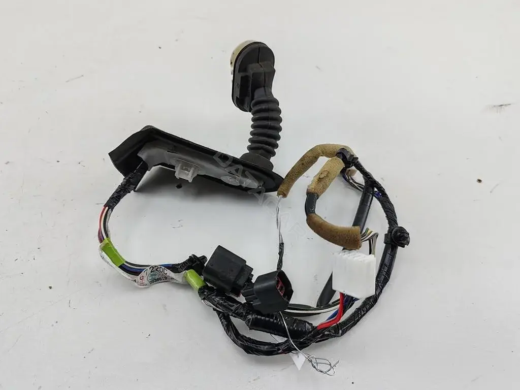 Проводка двери BP4M67220C