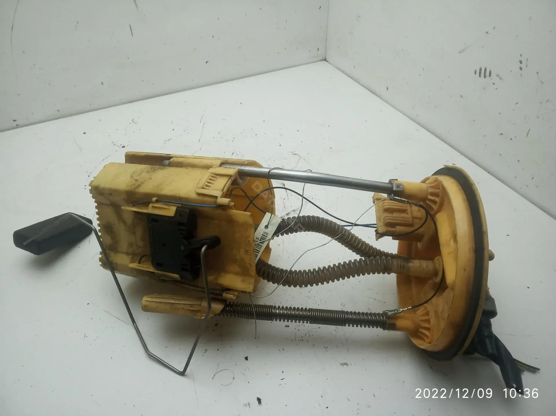 Датчик уровня топлива 53640432