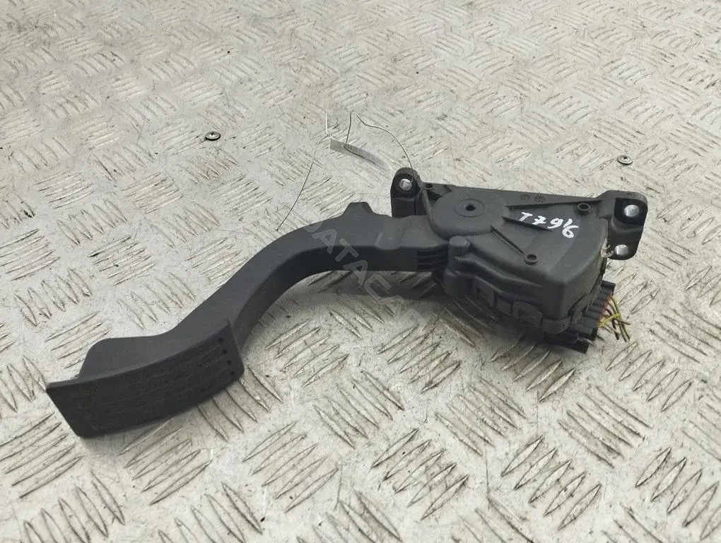 Педаль газа 4M519F836AK