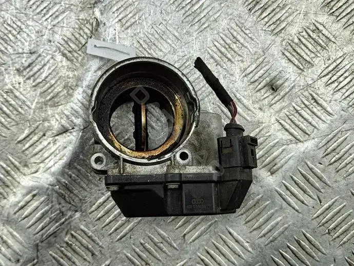 Дроссельная заслонка 03G128063G