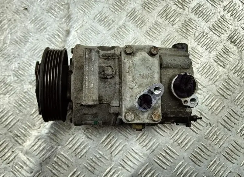 Компрессор кондиционера 1K0820859F