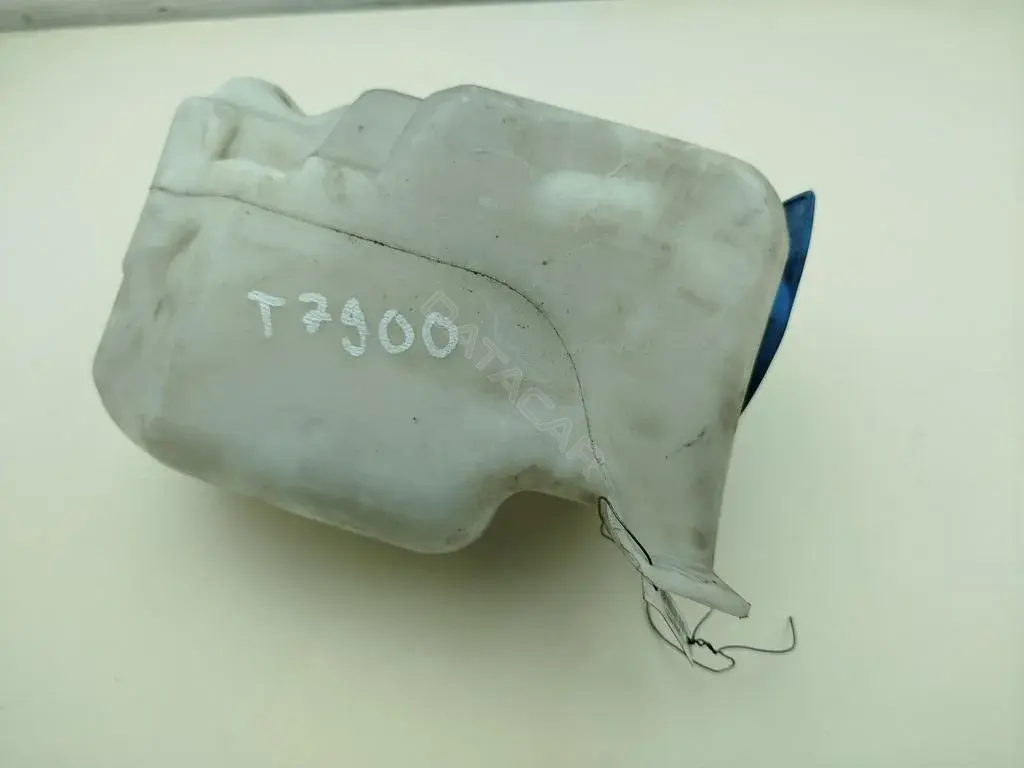 Бачок омывателя 1J0955453N
