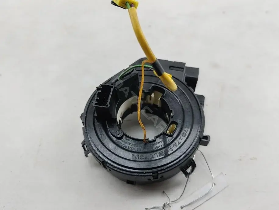 Шлейф подрулевой D65166CS0