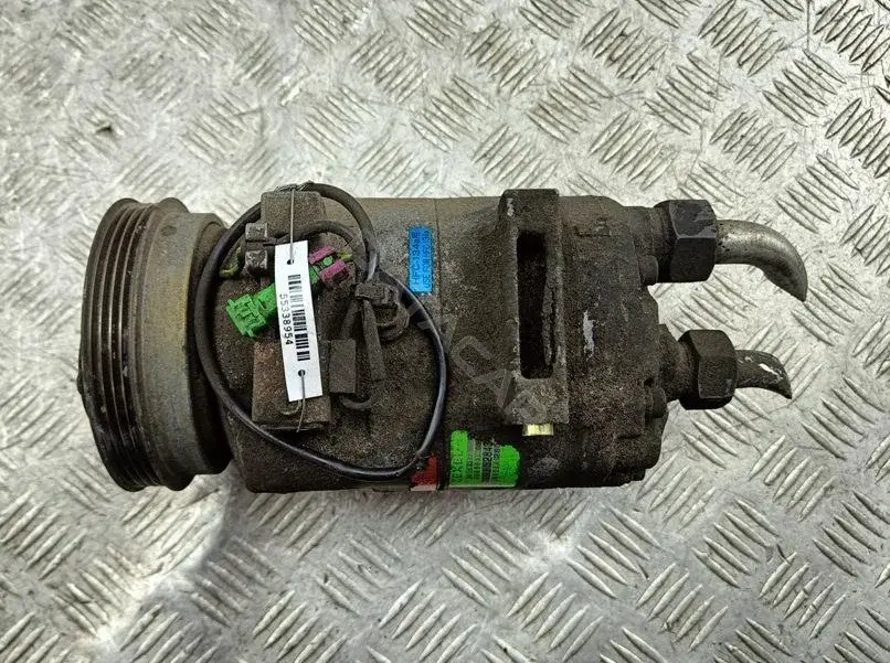 Компрессор кондиционера 8D0260805D