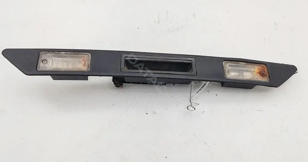 Фонарь подсветки номерного знака 8P48275743FZ