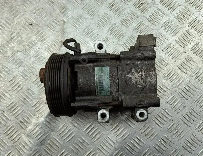 Компрессор кондиционера 6S7119D629AA