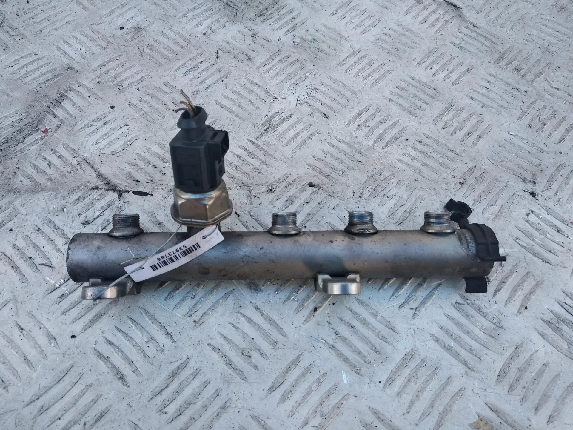 Регулятор давления топлива 059130089AB
