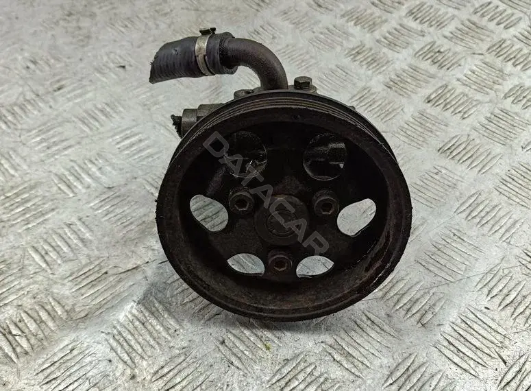 Насос гидроусилителя руля 8D0145156L