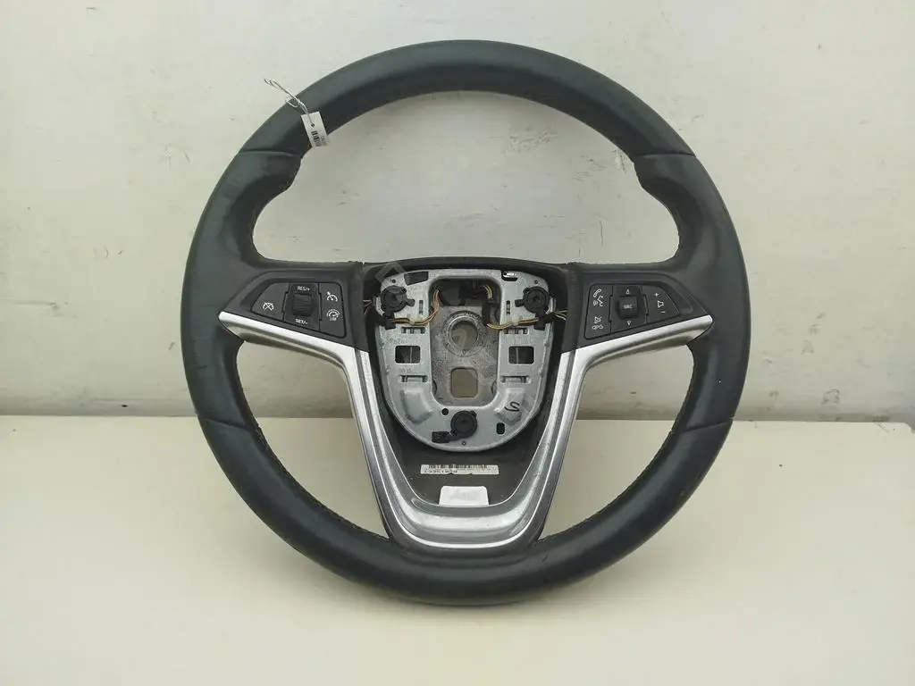 Руль 13351029