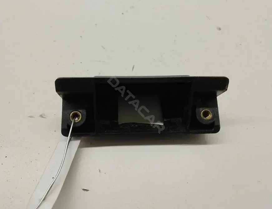 Фонарь подсветки номерного знака 8D5827632