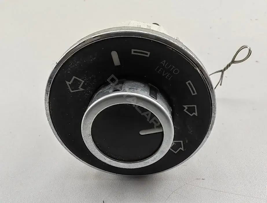Блок управления пневмоподвеской 7L6927135E