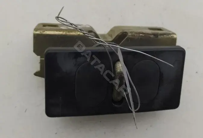 Замок крышки багажника 9632569980