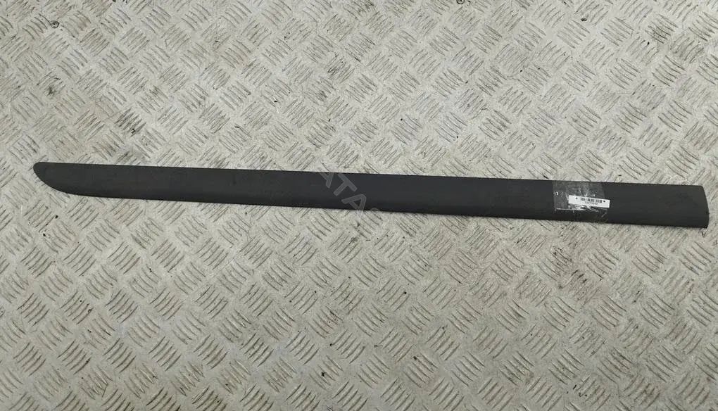 Молдинг двери 5J0853516