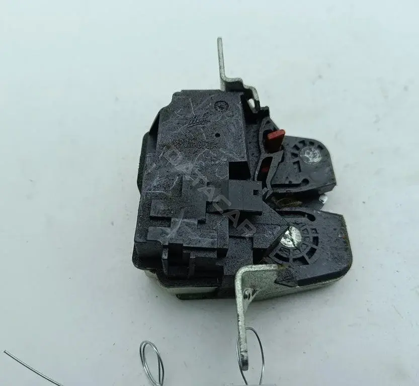 Замок крышки багажника 1697400036