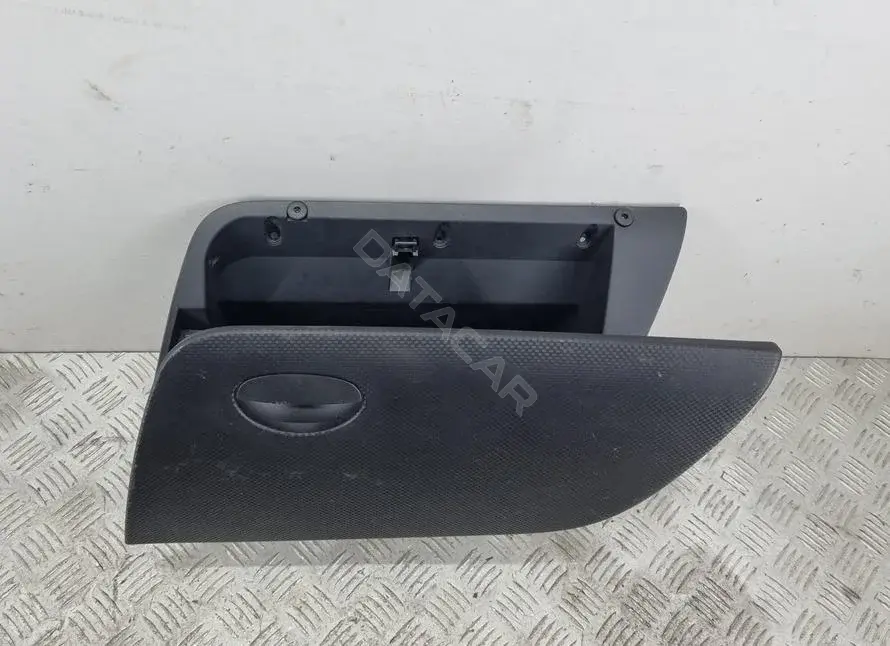 Бардачок 5p1857103