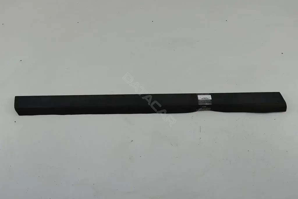 Молдинг двери 3B0854939