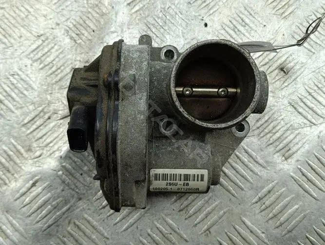 Дроссельная заслонка 2S6U-EB