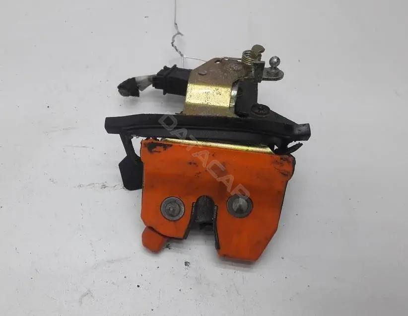 Замок крышки багажника 1u9827501