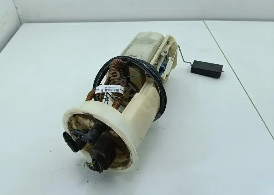 Топливный насос 8E0919051A