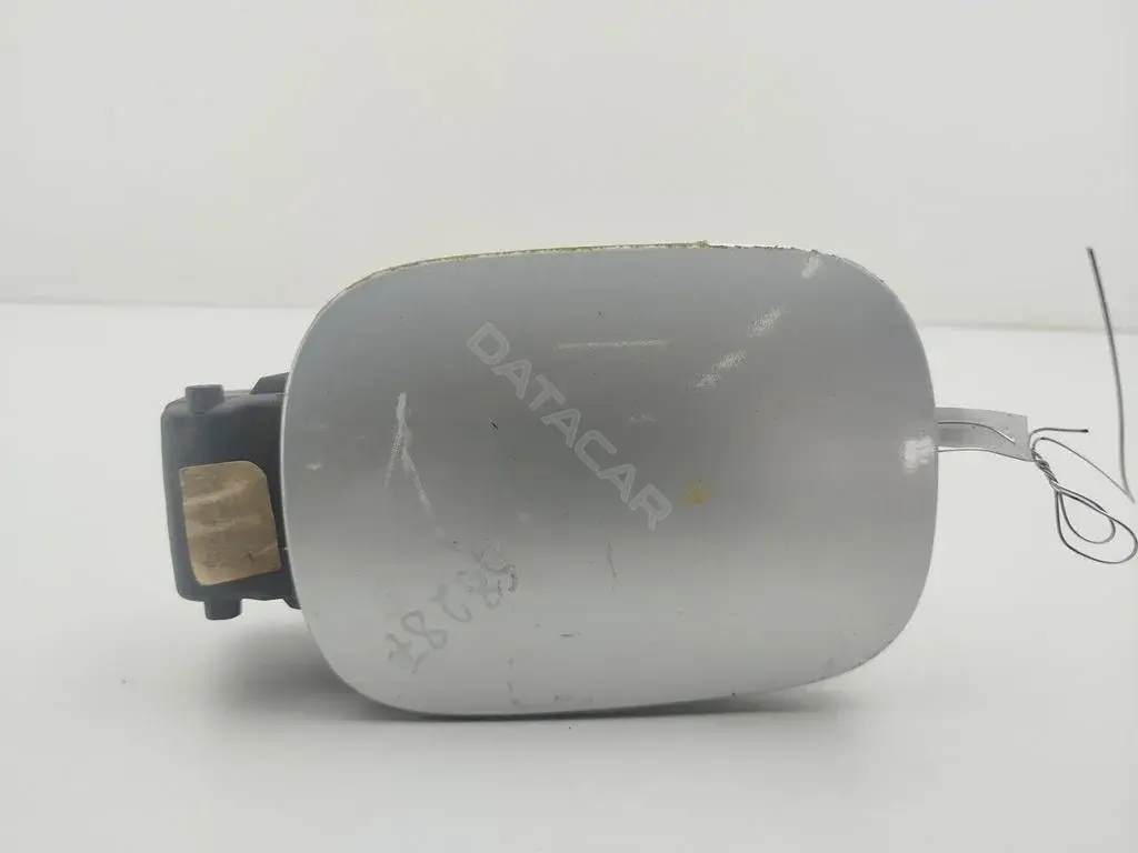 Крышка лючка топливного бака 3D0809857D
