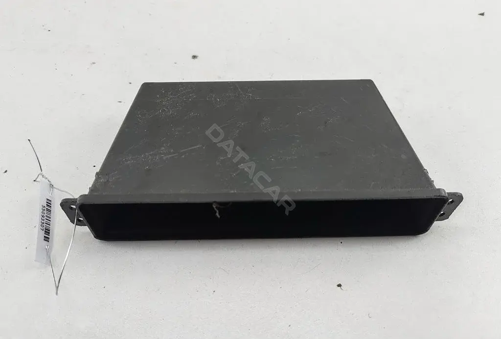 Бардачок 84742-17100