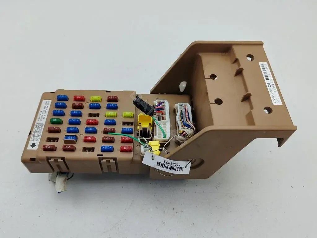 Блок предохранителей LB101101B