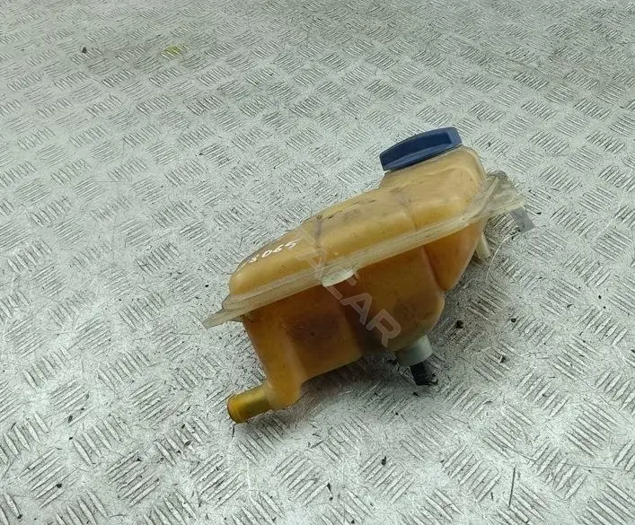 Расширительный бачок 8D021403D