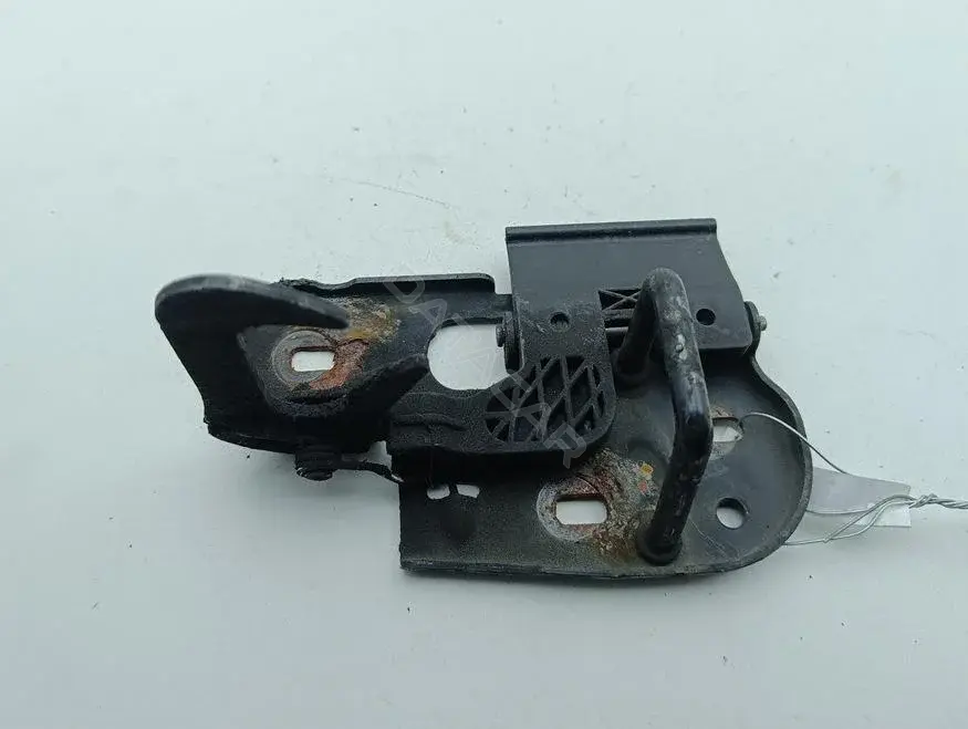 Замок капота 1T0823480A