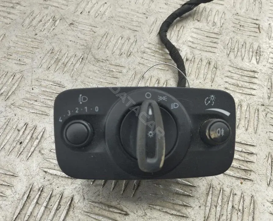 Переключатель подрулевой C1BT13A024DB