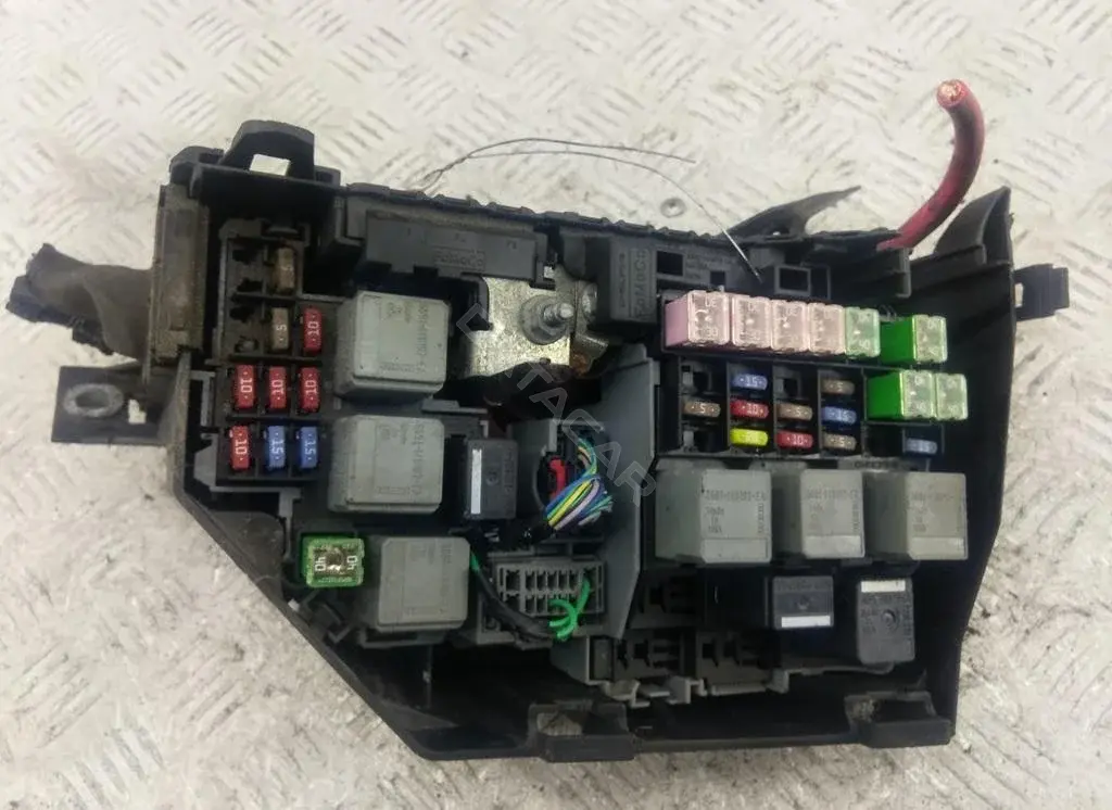 Блок предохранителей 6G4T14A076CA