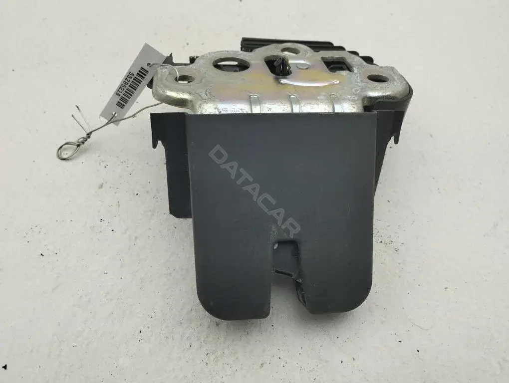 Замок крышки багажника 8R0827505