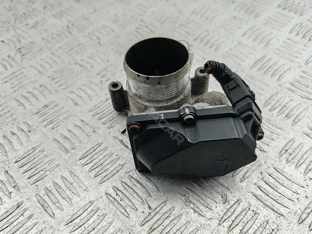 Дроссельная заслонка 03L128063AF