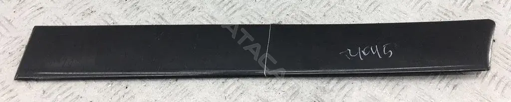 Молдинг двери 8Z0853953HL