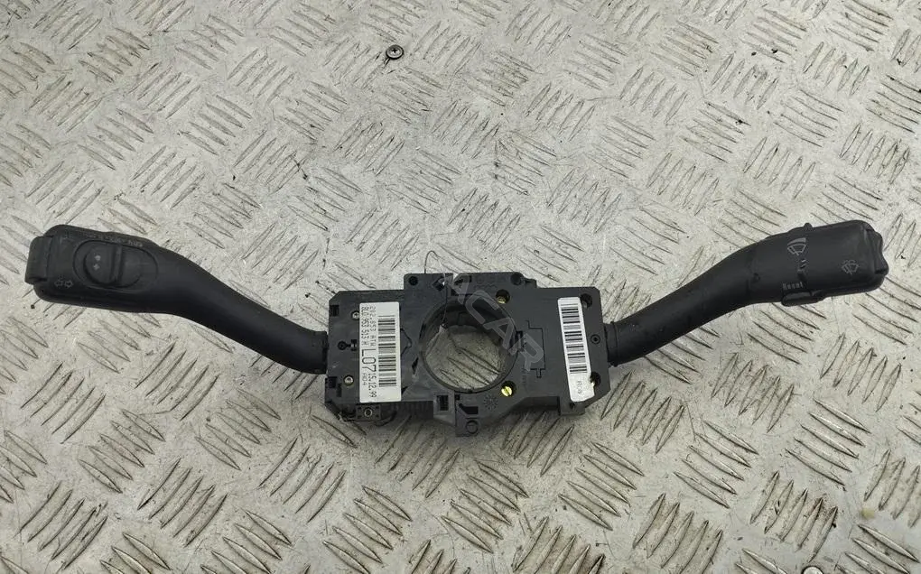 Переключатель подрулевой 8L0953513H