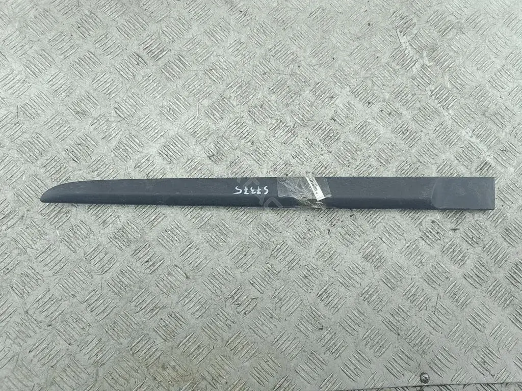Молдинг двери 8200289923