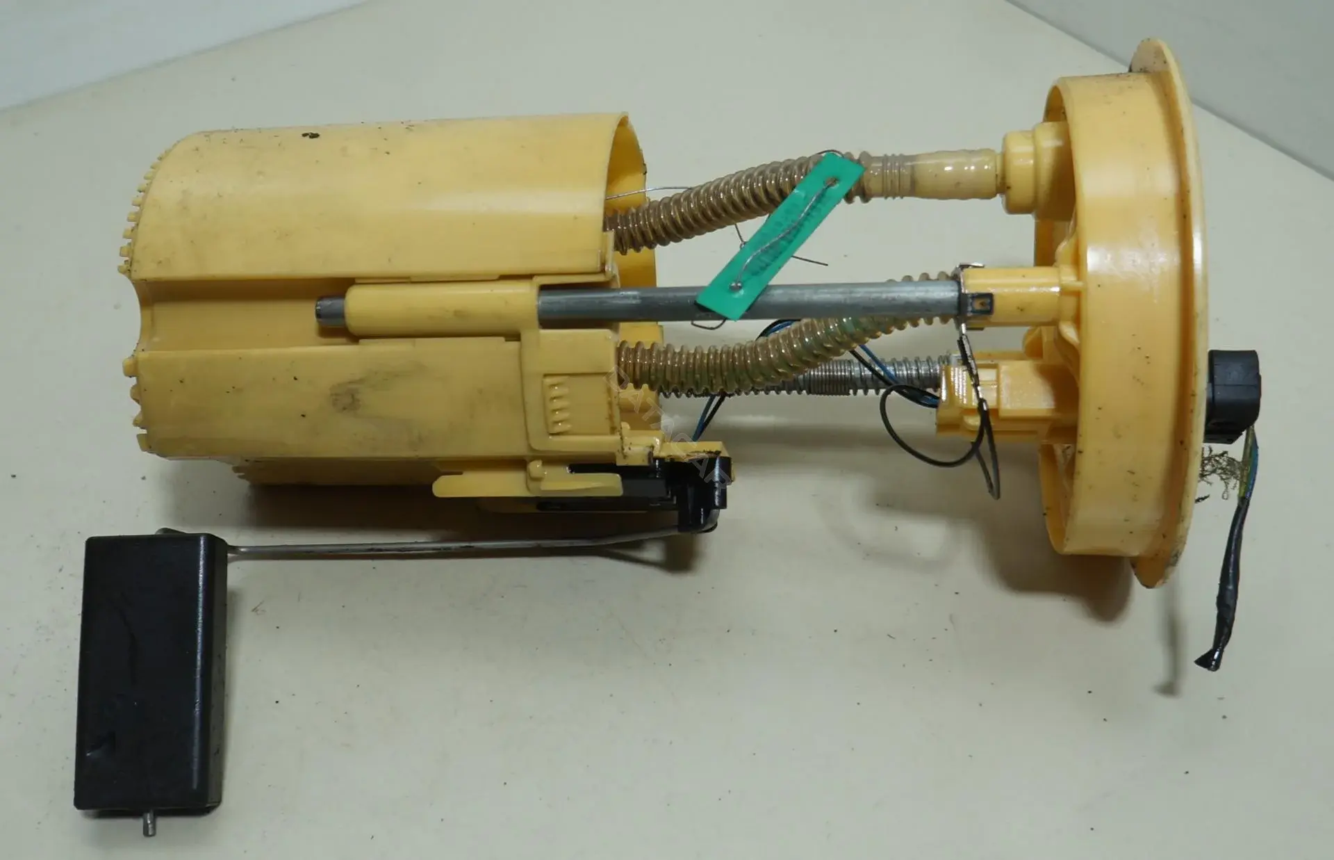 Датчик уровня топлива 6G919275AE