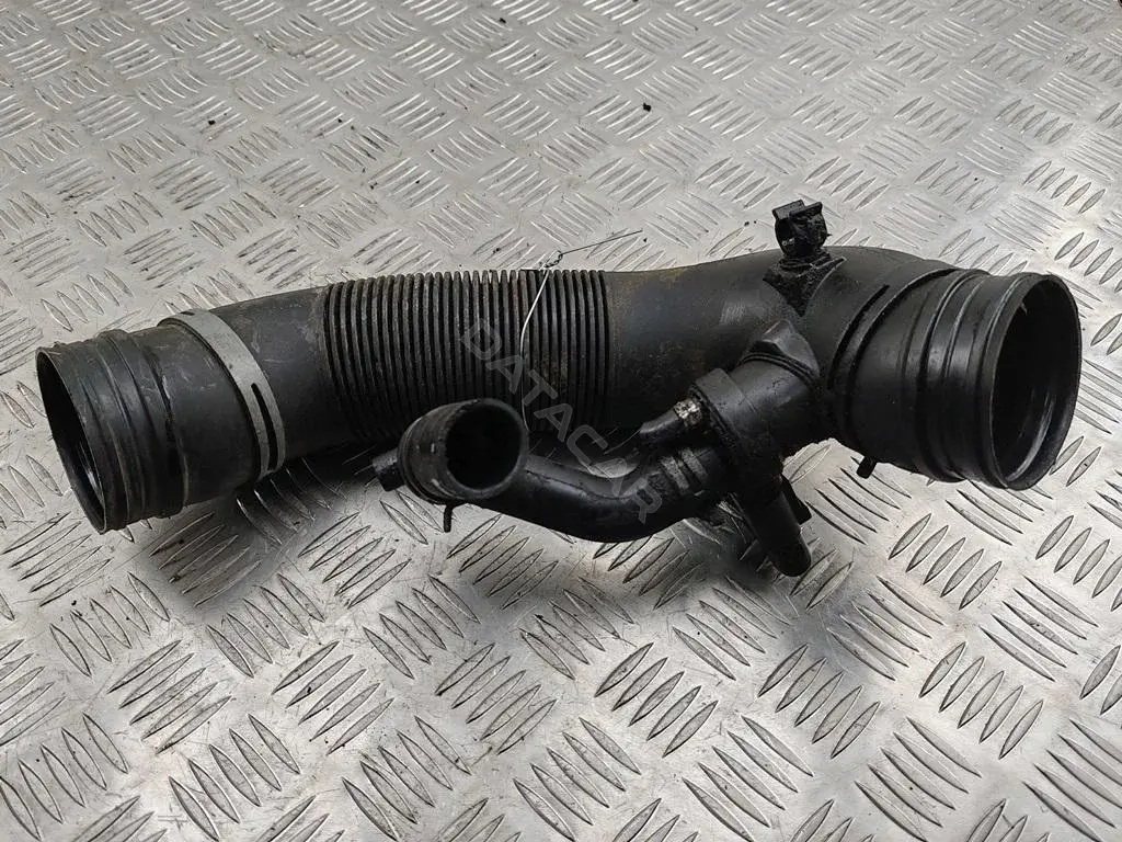 Патрубки системы охлаждения 1T0129684