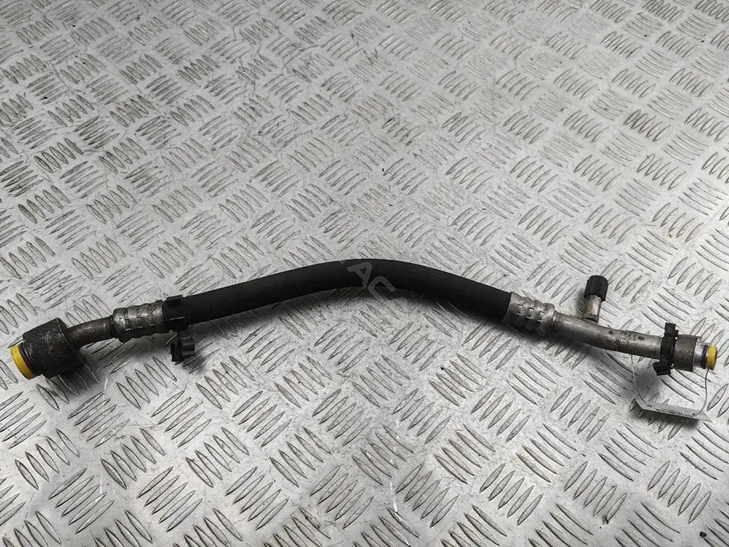 Трубка кондиционера 7L6820744H