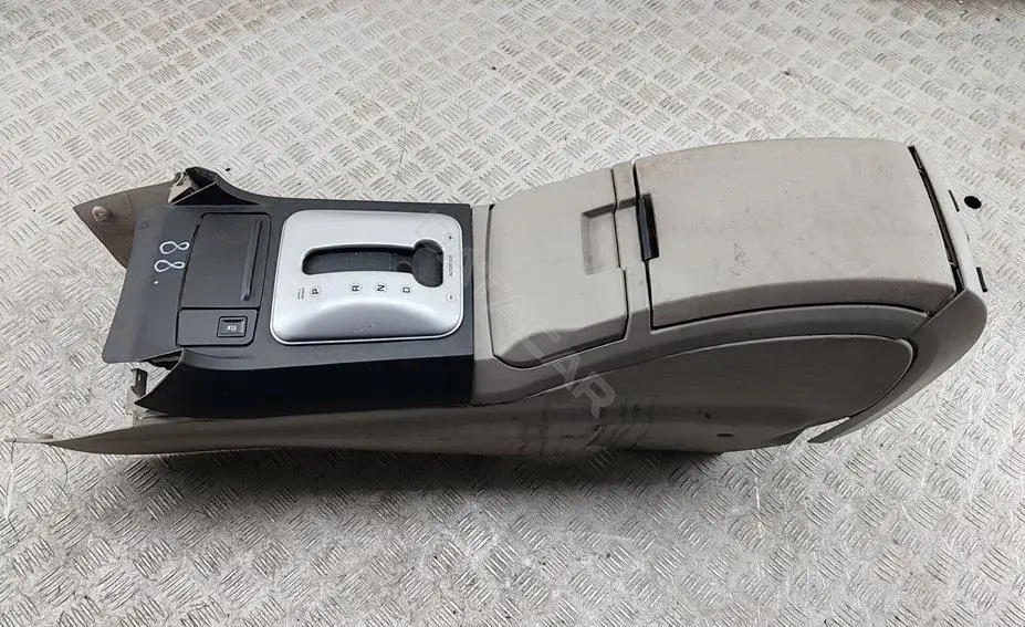 Подлокотник 55265496