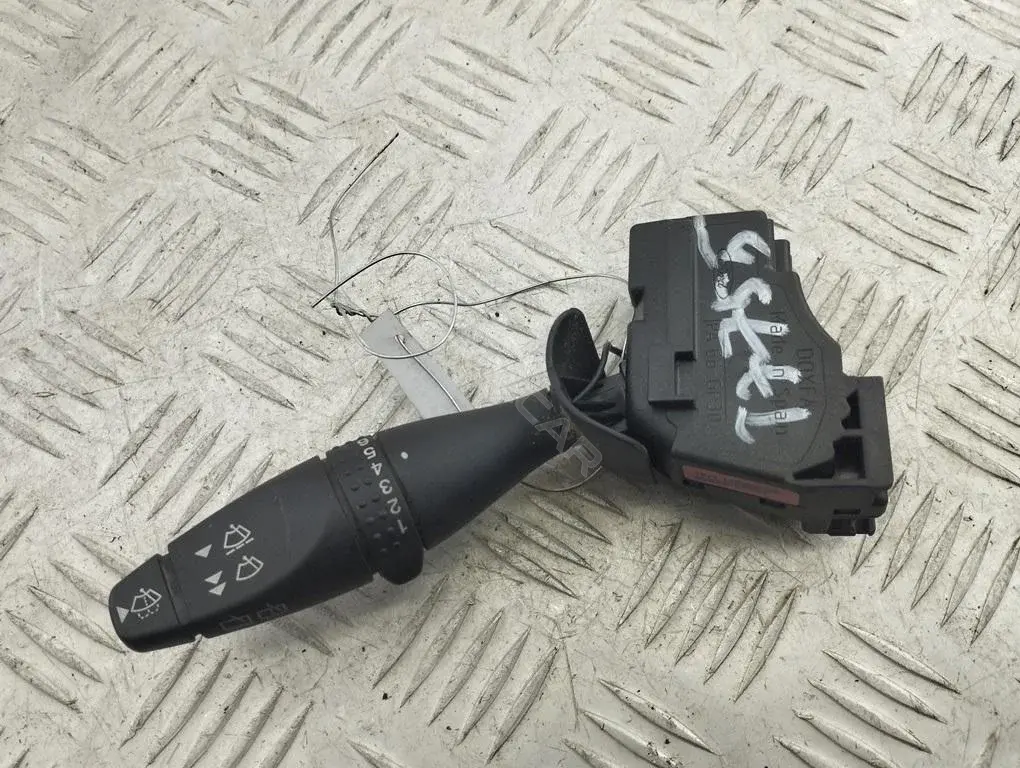 Переключатель подрулевой 1S7T17A553DD