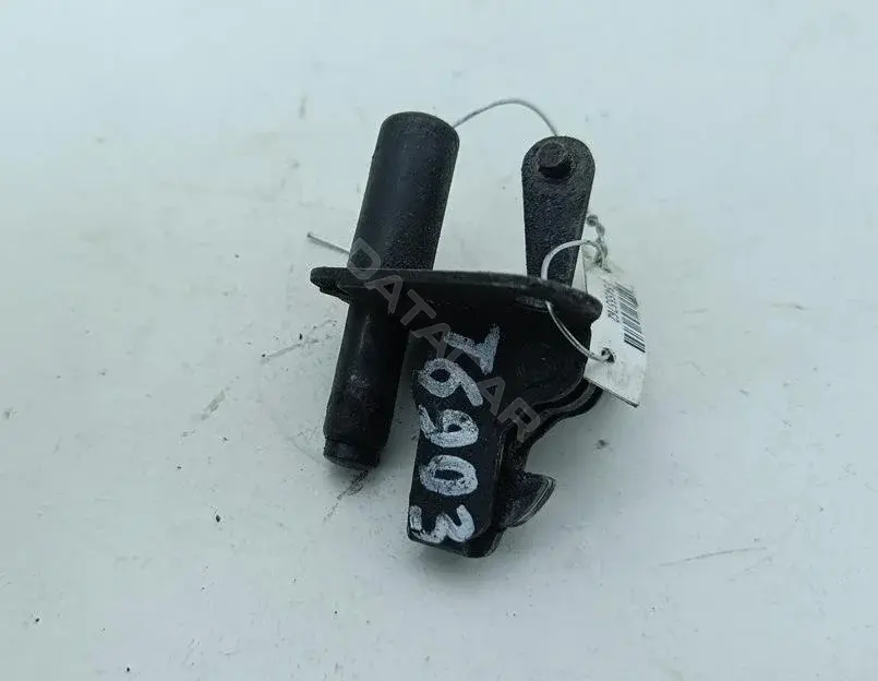 Замок капота 1638800460